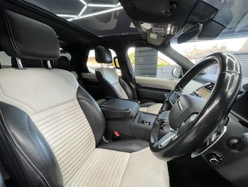 Used Land Rover Discovery 2021 for sale - 77049856: Photo