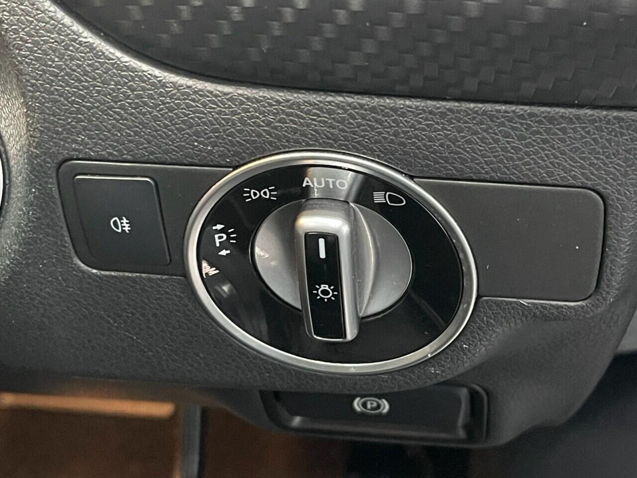 Used Mercedes-Benz A-Class for sale - 77190973: Photo 36