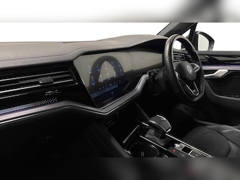 Used Volkswagen Touareg 2020 for sale - 79157796: Photo