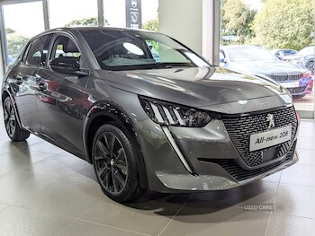 Peugeot - 208