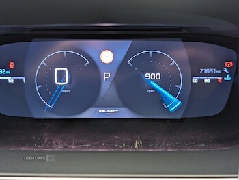 Used Peugeot 2008 2023 for sale - 77306679: Photo