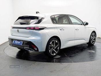 Peugeot 308 feature image 3