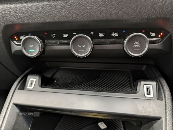 Used Citroen e-C4 2023 for sale - 77306652: Photo 17