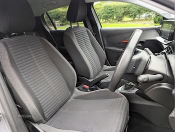Used Peugeot 208 2023 for sale - 79821910: Photo