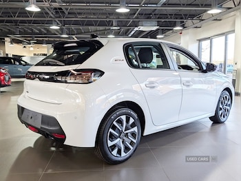 Used Peugeot 208 2025 for sale - 76690359: Photo