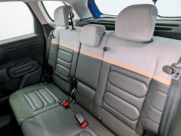 Vehicle 29