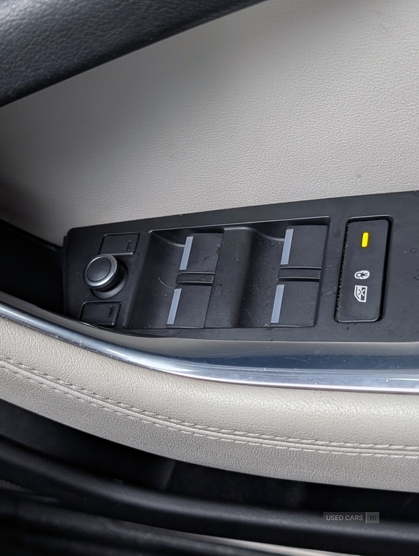 Used Jaguar XE 2019 for sale - 76139134: Photo 11