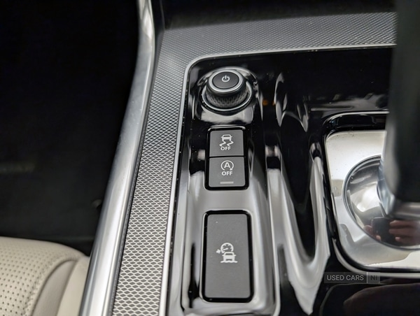 Used Jaguar XE 2019 for sale - 76139134: Photo 15