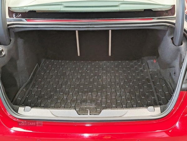 Used Jaguar XE 2019 for sale - 76139134: Photo 31