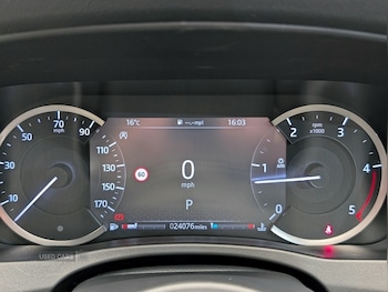 Used Jaguar XE 2019 for sale - 76139134: Photo 4