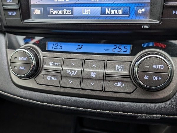 Used Toyota RAV4 2016 for sale - 76715809: Photo 16