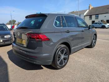 Used Volkswagen Tiguan 2017 for sale - 74278567: Photo
