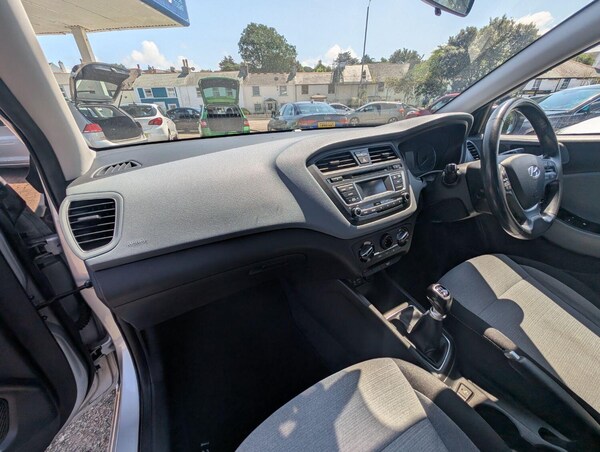 Used Hyundai i20 2016 for sale - 75237036: Photo 24