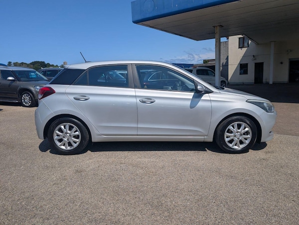 Used Hyundai i20 2016 for sale - 75237036: Photo 4