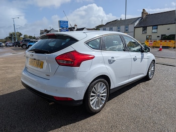 Used Ford Focus 2017 for sale - 75948266: Photo