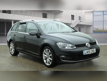 Used Volkswagen Golf 2015 for sale - 78057043: Photo