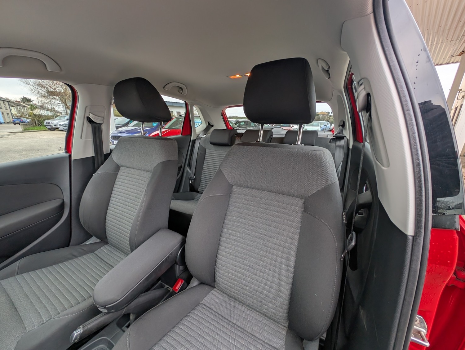 Used Volkswagen Polo 2014 for sale - 77065686: Photo 25