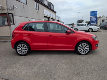 Used Volkswagen Polo 2014 for sale - 77065686: Photo