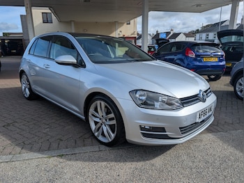 Volkswagen - Golf