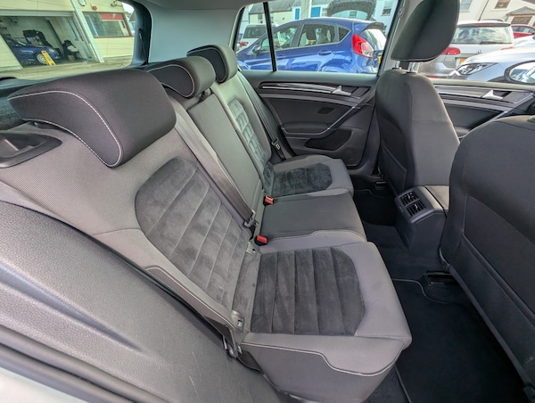 Used Volkswagen Golf 2016 for sale - 76174085: Photo 21