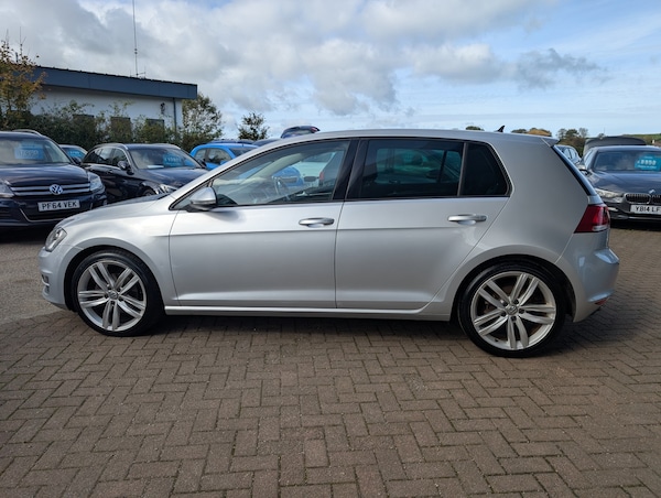 Used Volkswagen Golf 2016 for sale - 76174085: Photo 8
