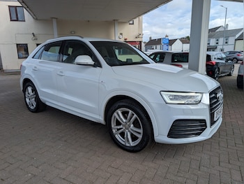 Used Audi Q3 2015 for sale - 76120302: Photo 2