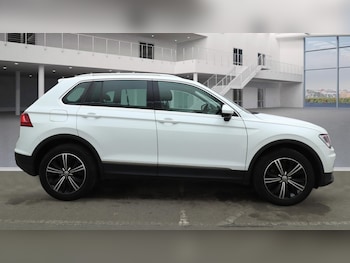 Used Volkswagen Tiguan 2017 for sale - 77766498: Photo