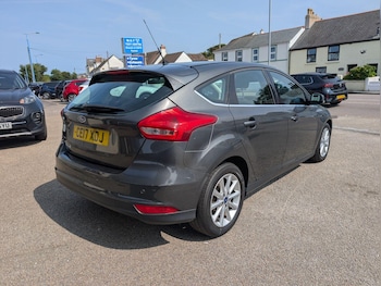 Used Ford Focus 2017 for sale - 74968875: Photo