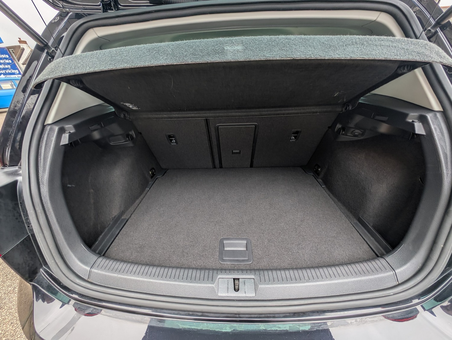 Used Volkswagen Golf 2016 for sale - 77766514: Photo 12