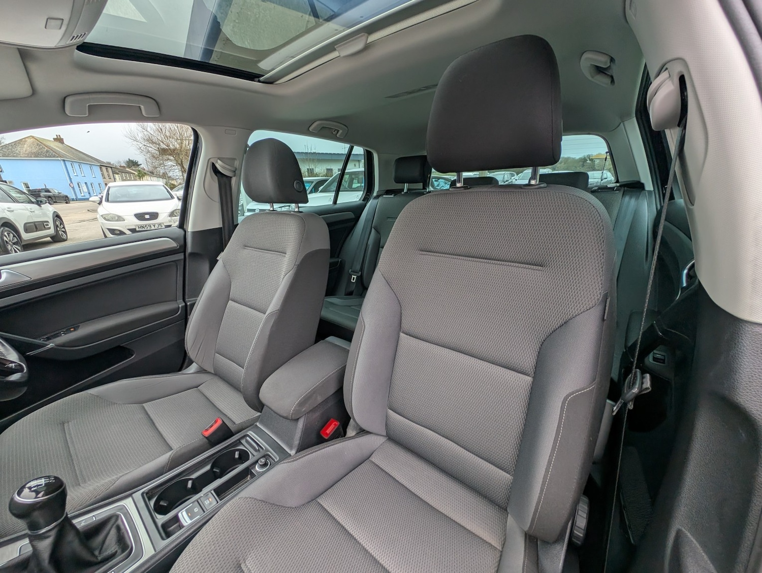 Used Volkswagen Golf 2016 for sale - 77766514: Photo 24