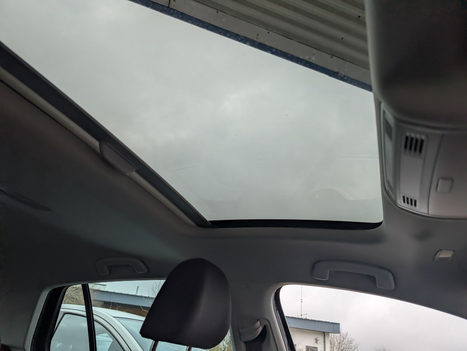 Used Volkswagen Golf 2016 for sale - 77766514: Photo 28