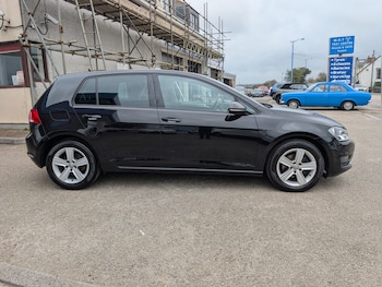 Used Volkswagen Golf 2016 for sale - 77766514: Photo