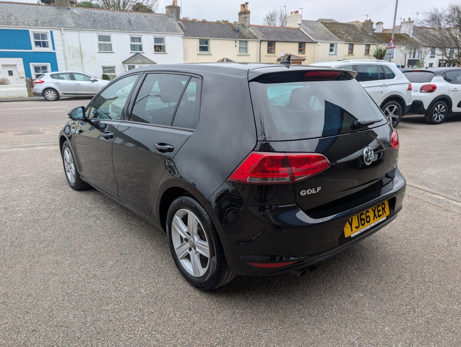 Used Volkswagen Golf 2016 for sale - 77766514: Photo 8