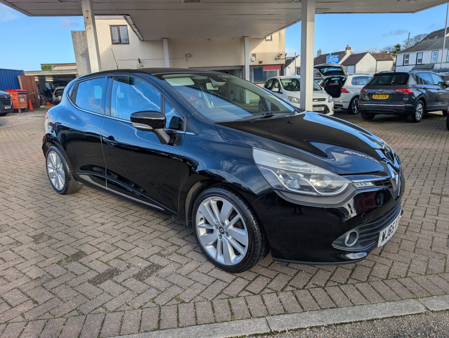 Used Renault Clio 2015 for sale - 76120316: Photo 4