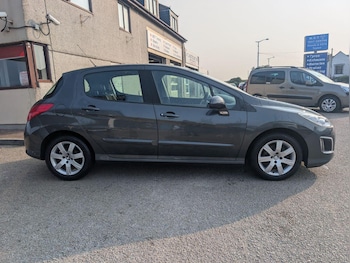 Used Peugeot 308 2013 for sale - 75592917: Photo