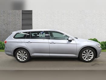 Used Volkswagen Passat 2018 for sale - 79746479: Photo