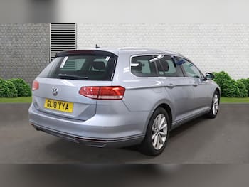 Used Volkswagen Passat 2018 for sale - 79746479: Photo