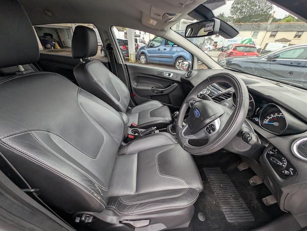 Used Ford Fiesta 2013 for sale - 75692290: Photo 12