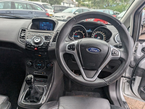 Used Ford Fiesta 2013 for sale - 75692290: Photo 13