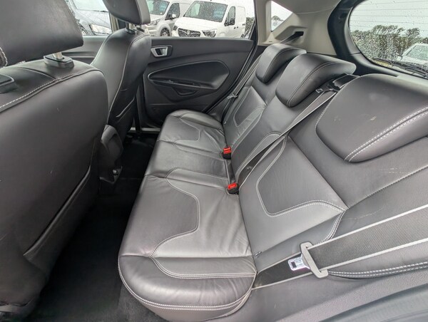 Used Ford Fiesta 2013 for sale - 75692290: Photo 24