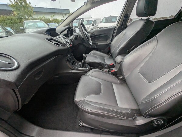 Used Ford Fiesta 2013 for sale - 75692290: Photo 27