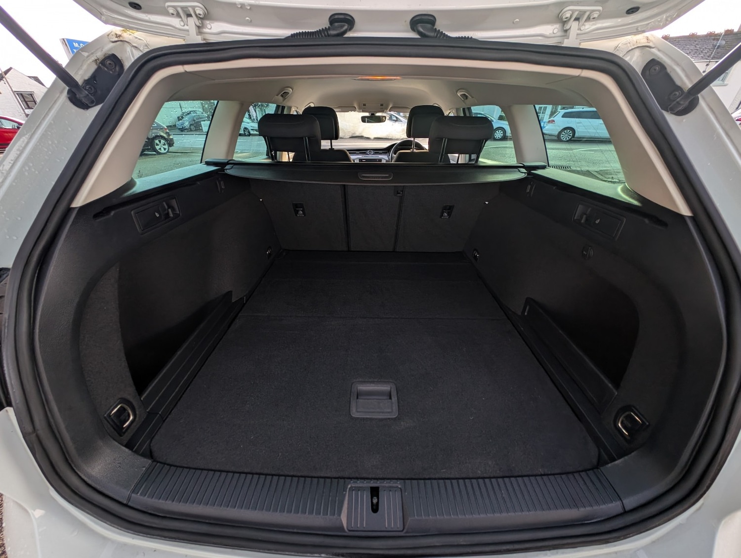 Used Volkswagen Passat 2017 for sale - 77237066: Photo 11