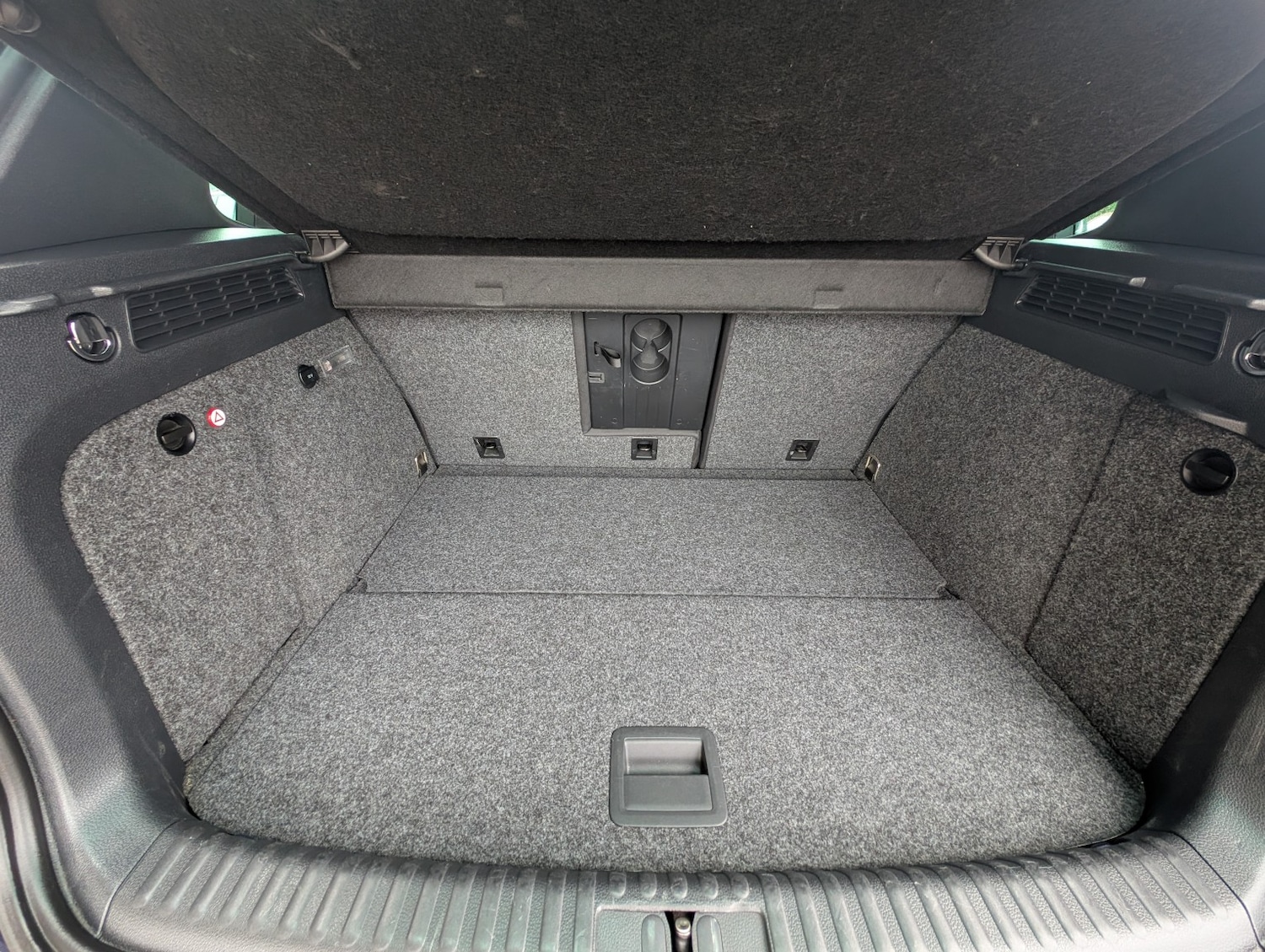 Used Volkswagen Tiguan 2015 for sale - 76211912: Photo 12