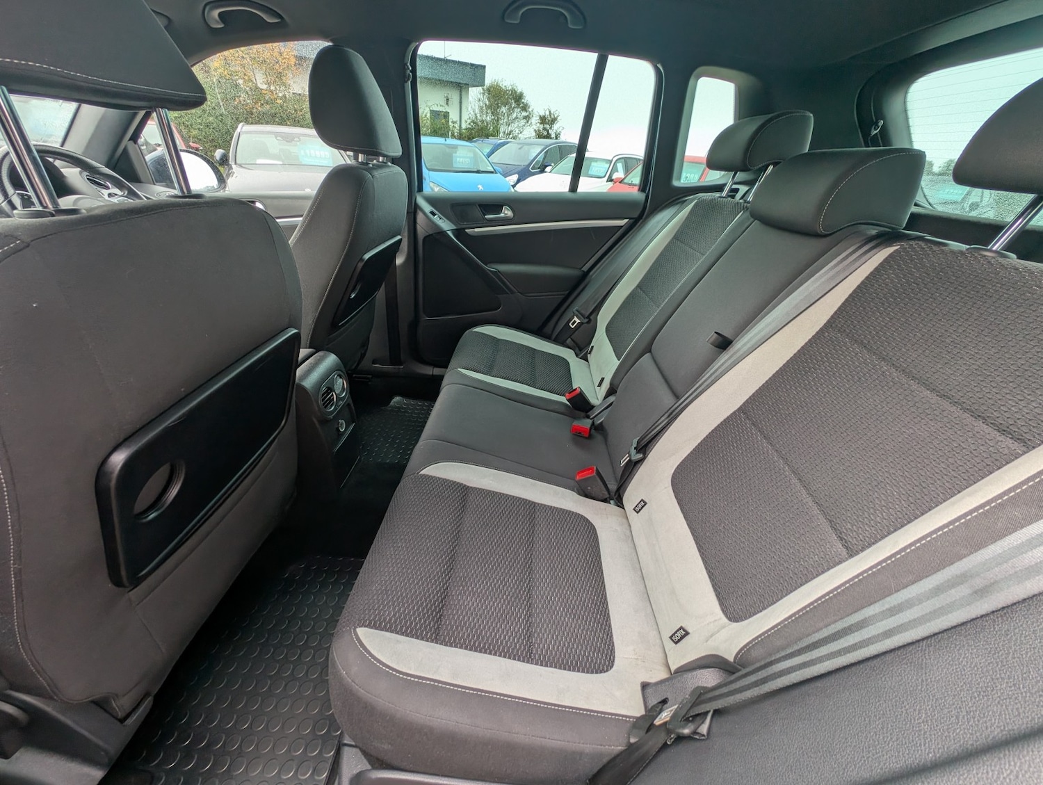 Used Volkswagen Tiguan 2015 for sale - 76211912: Photo 23