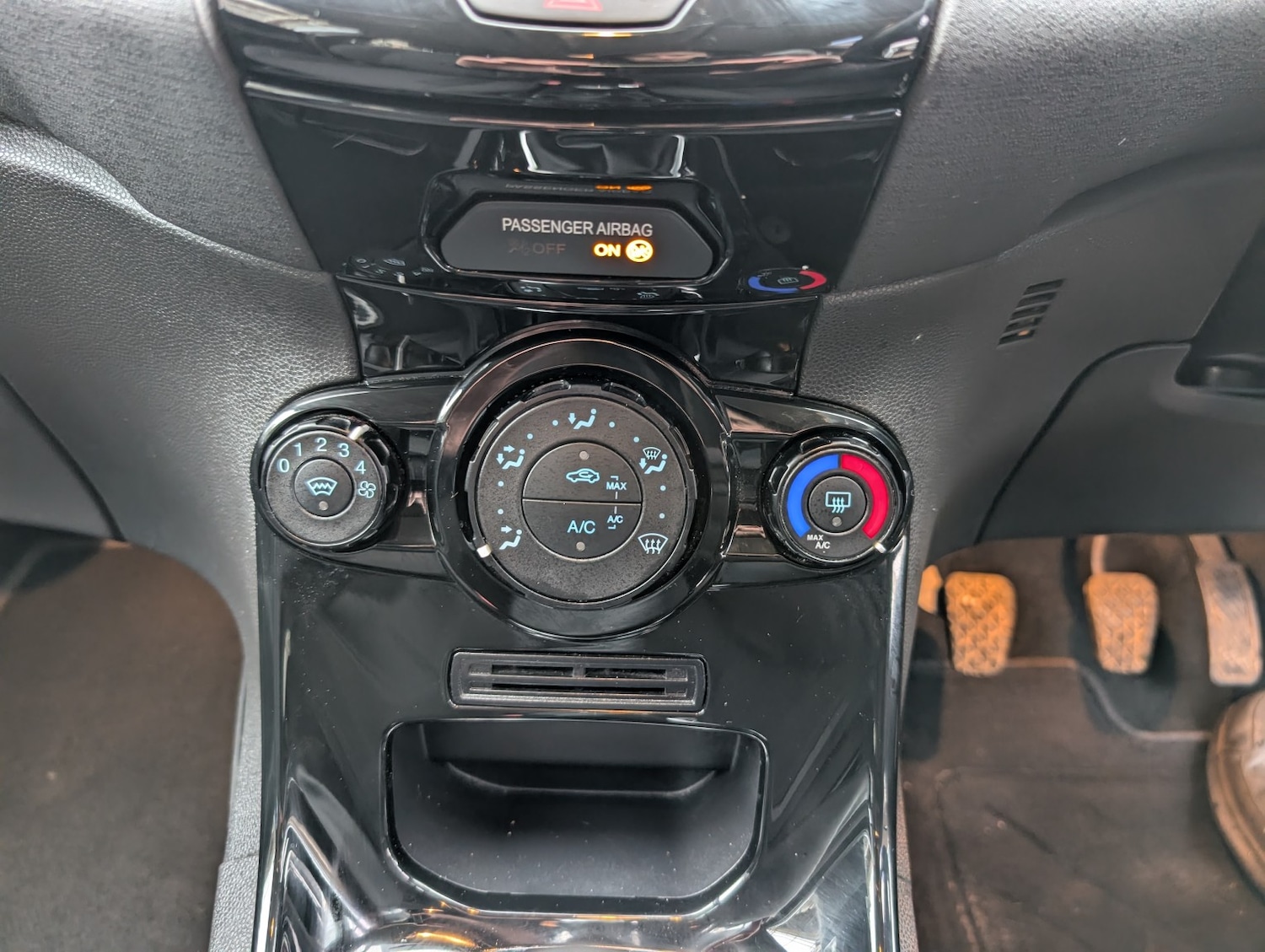 Used Ford Fiesta 2017 for sale - 77851376: Photo 18