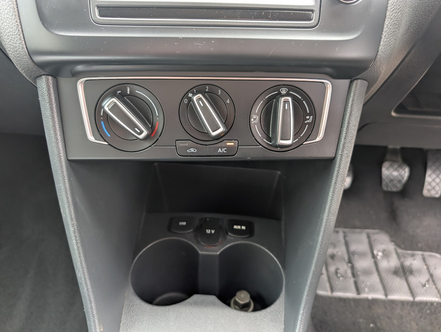 Used Volkswagen Polo 2015 for sale - 75575364: Photo 17