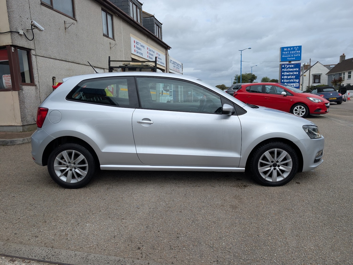 Used Volkswagen Polo 2015 for sale - 75575364: Photo 3