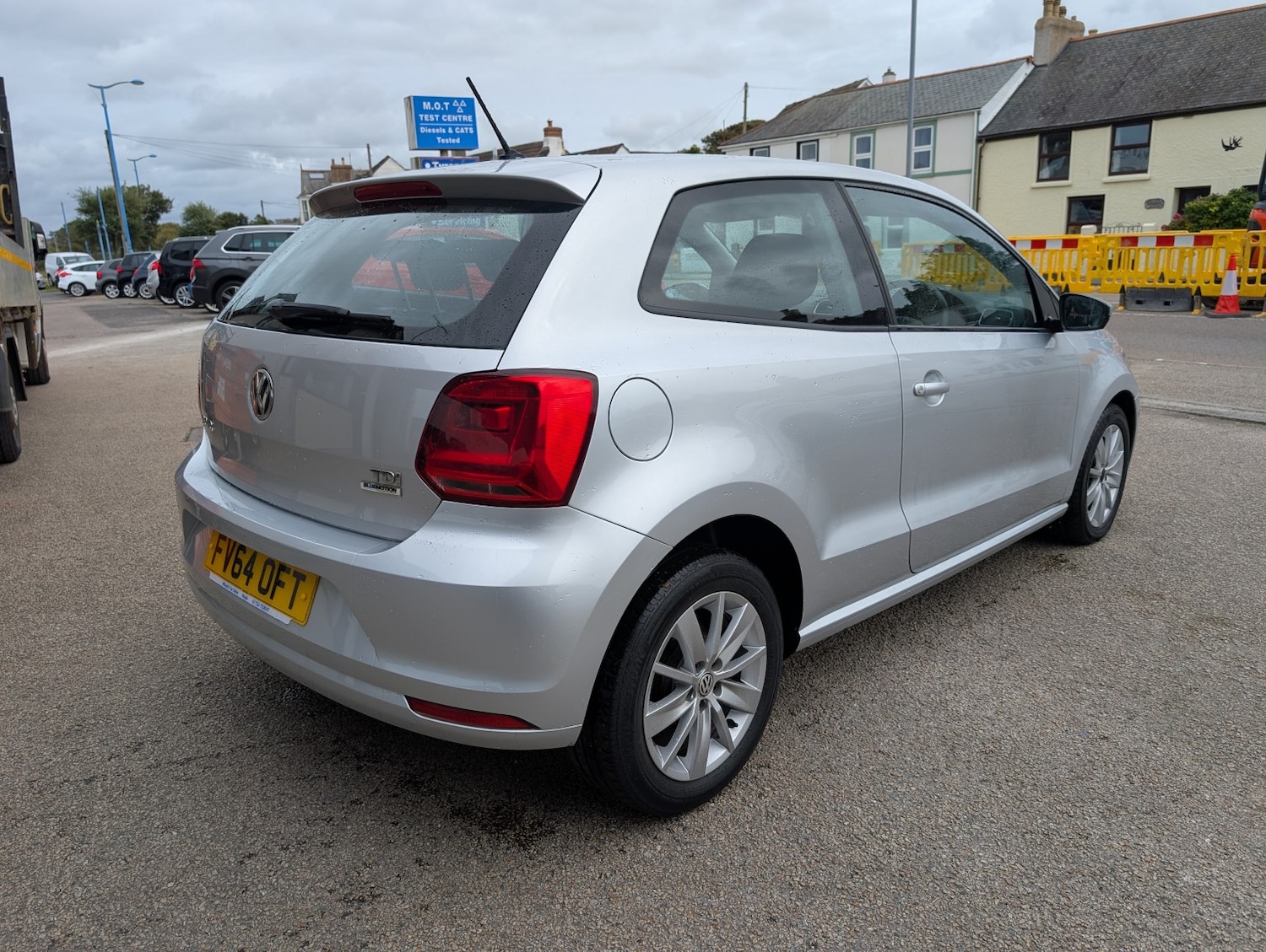 Used Volkswagen Polo 2015 for sale - 75575364: Photo 4