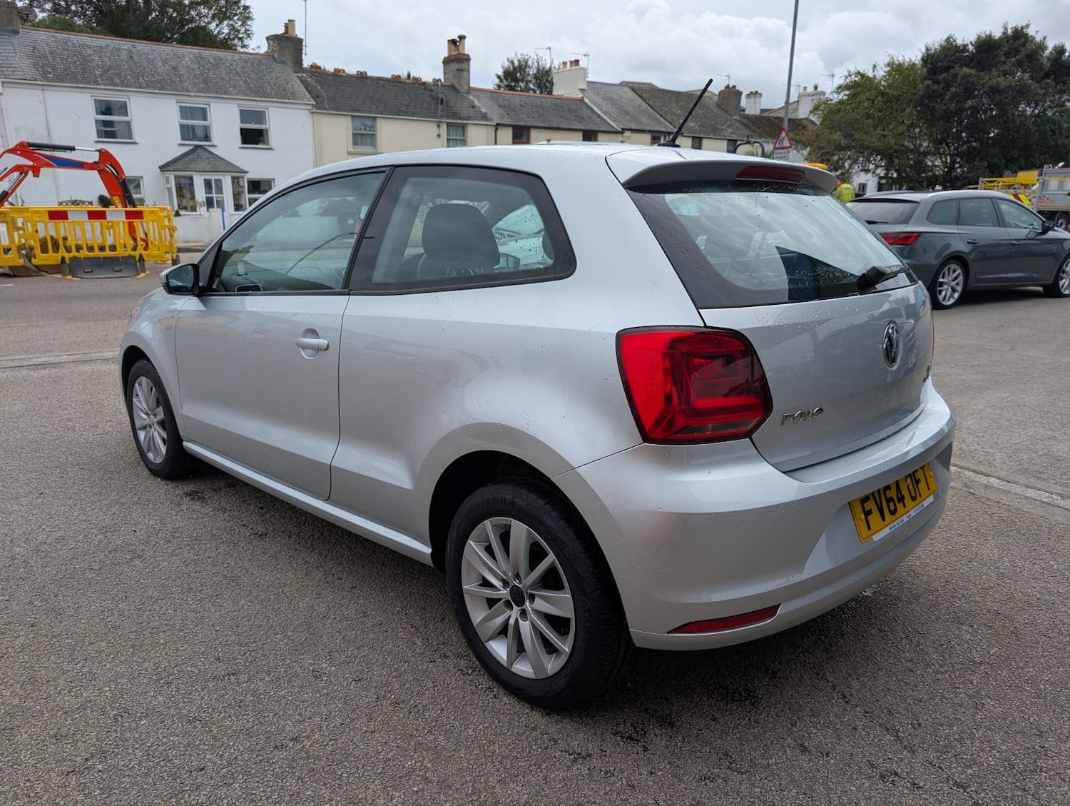 Used Volkswagen Polo 2015 for sale - 75575364: Photo 6