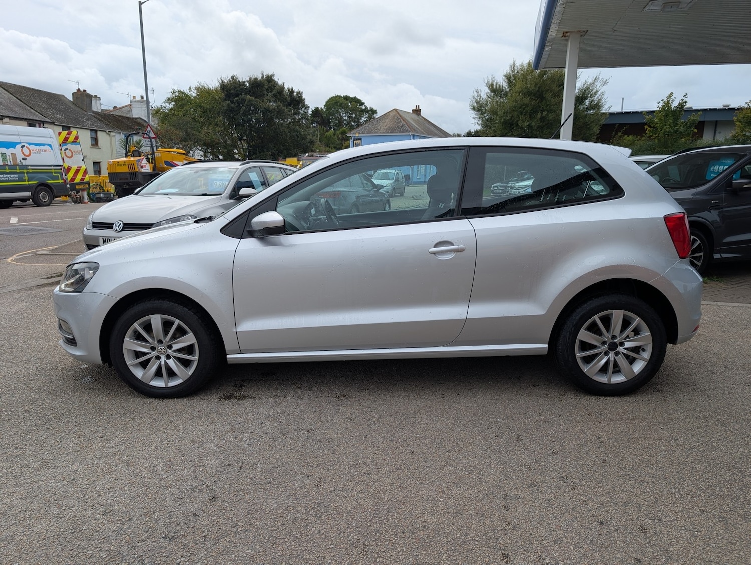 Used Volkswagen Polo 2015 for sale - 75575364: Photo 7